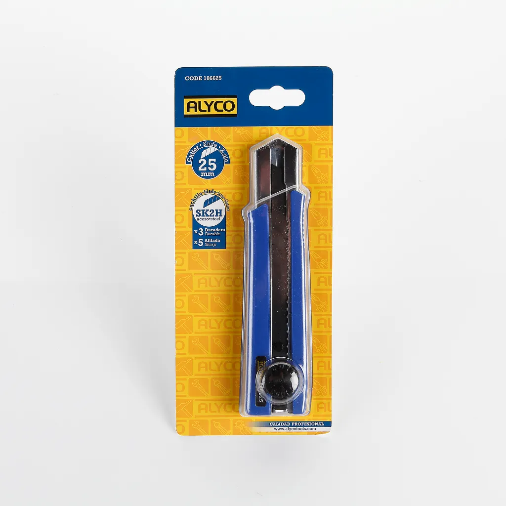 CUTER-CUCHILLA-SK2H-FRAGMENTABLE-25-MM-BOTON-DESLIZABLE-ALYCO-186625PACKAGING01.webp